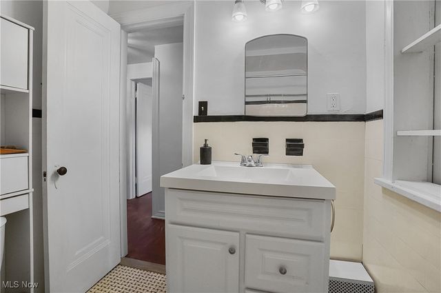 1898 Powell Avenue, Cleveland Heights, OH 44118