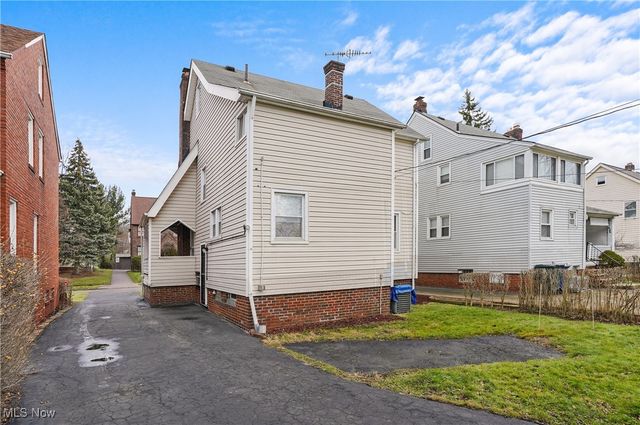 1898 Powell Avenue, Cleveland Heights, OH 44118