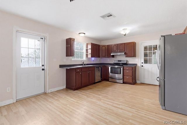 9825 N Corsair Terrace, Dunnellon, FL 34433
