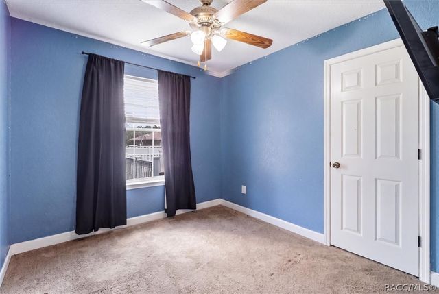 9825 N Corsair Terrace, Dunnellon, FL 34433