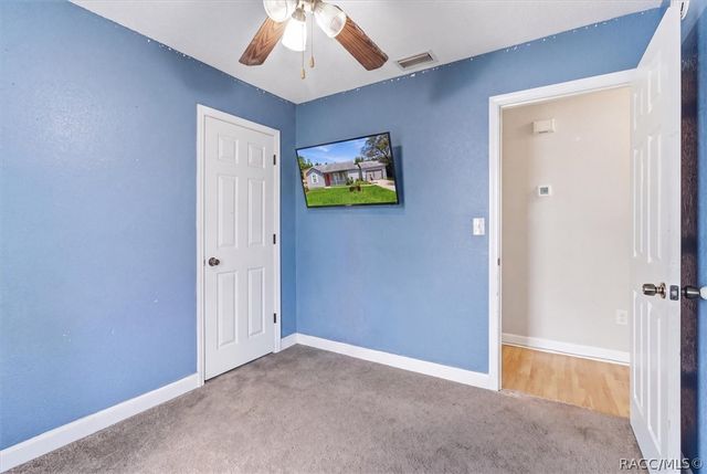 9825 N Corsair Terrace, Dunnellon, FL 34433