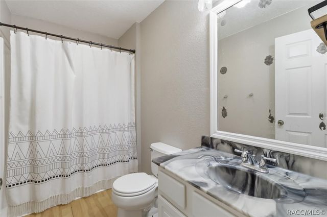9825 N Corsair Terrace, Dunnellon, FL 34433