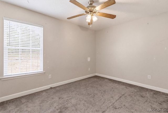 9825 N Corsair Terrace, Dunnellon, FL 34433