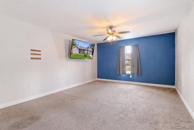 9825 N Corsair Terrace, Dunnellon, FL 34433
