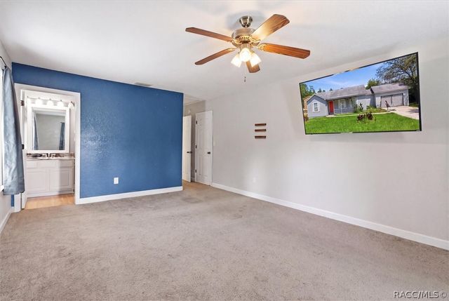 9825 N Corsair Terrace, Dunnellon, FL 34433