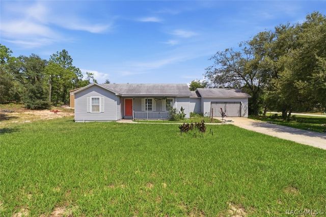 9825 N Corsair Terrace, Dunnellon, FL 34433