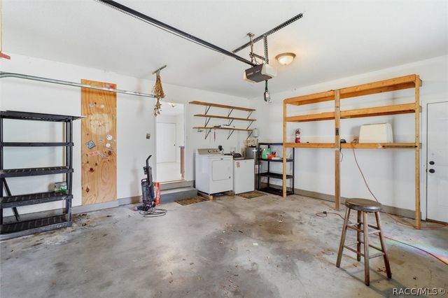 9825 N Corsair Terrace, Dunnellon, FL 34433