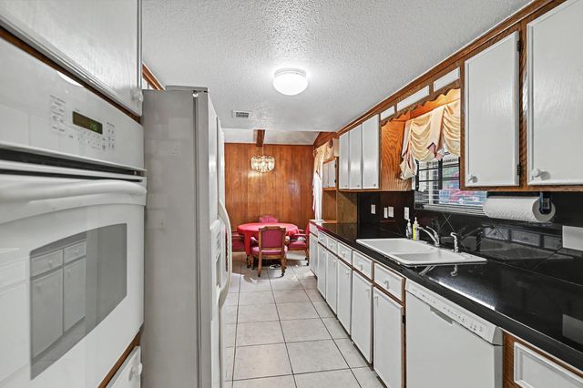 5403 Boots Road, Houston, TX 77091