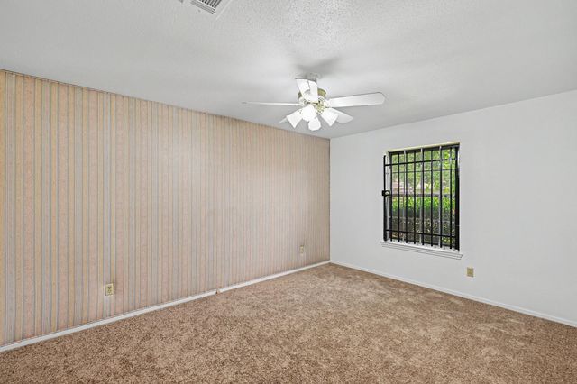 5403 Boots Road, Houston, TX 77091