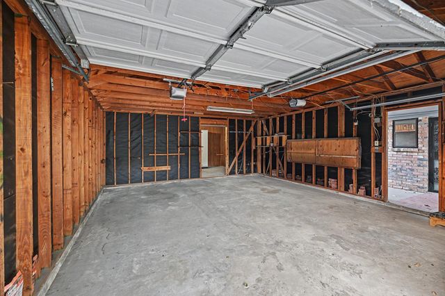 5403 Boots Road, Houston, TX 77091