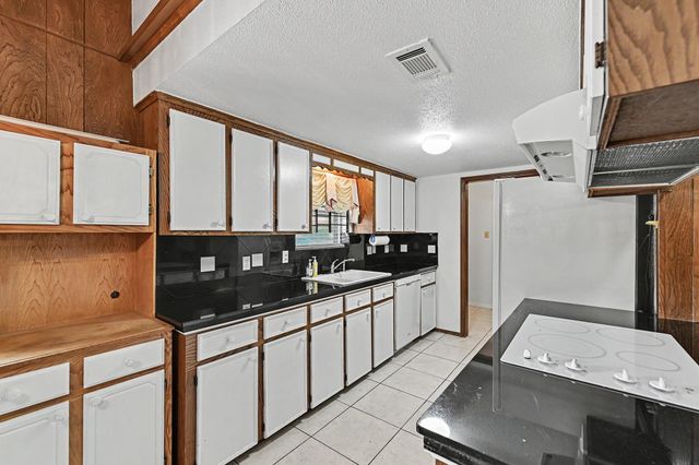 5403 Boots Road, Houston, TX 77091