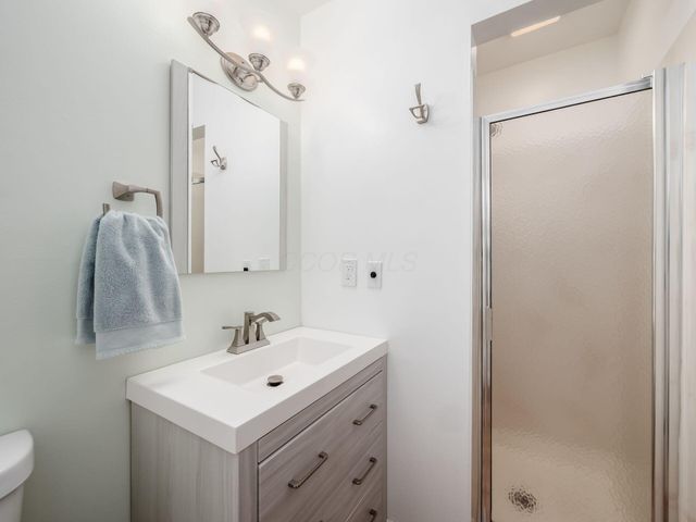 6875 Central College Road, New Albany, OH 43054