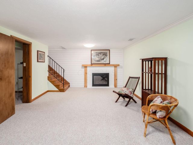 6875 Central College Road, New Albany, OH 43054