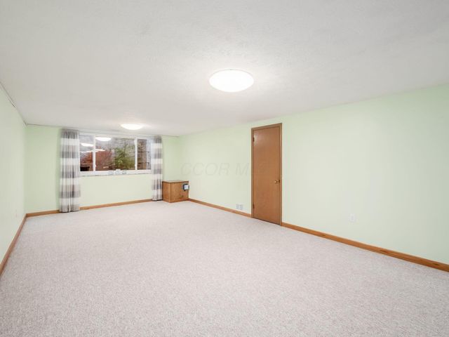 6875 Central College Road, New Albany, OH 43054