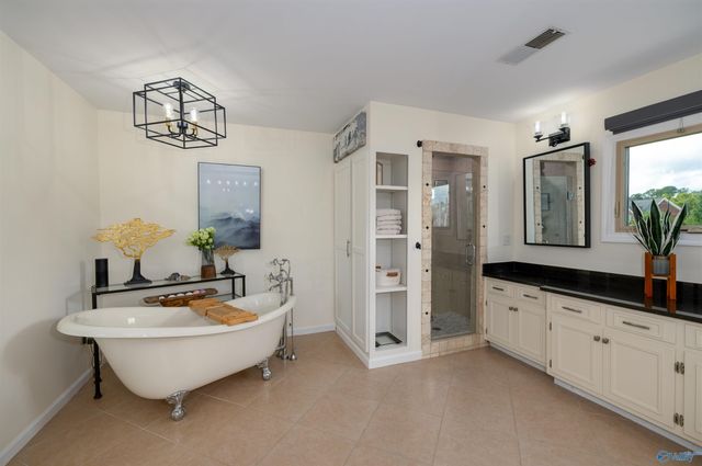 383 B Meadow Wood Road, Gadsden, AL 35901