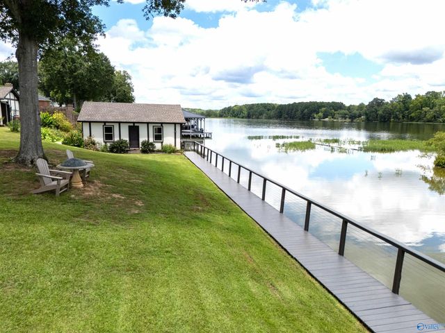 383 B Meadow Wood Road, Gadsden, AL 35901