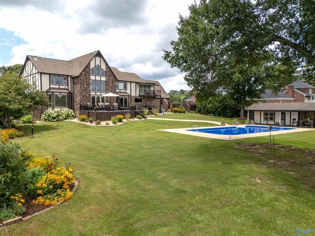 383 B Meadow Wood Road, Gadsden, AL 35901