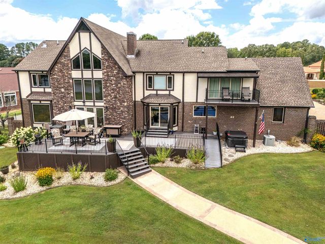 383 B Meadow Wood Road, Gadsden, AL 35901