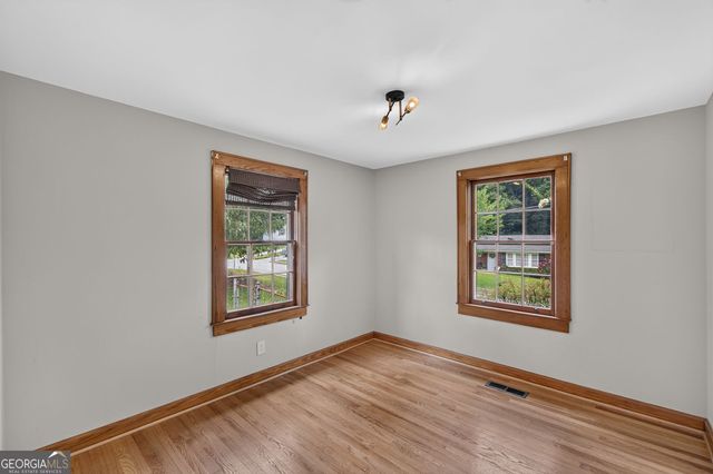 780 North Avenue, Hapeville, GA 30354