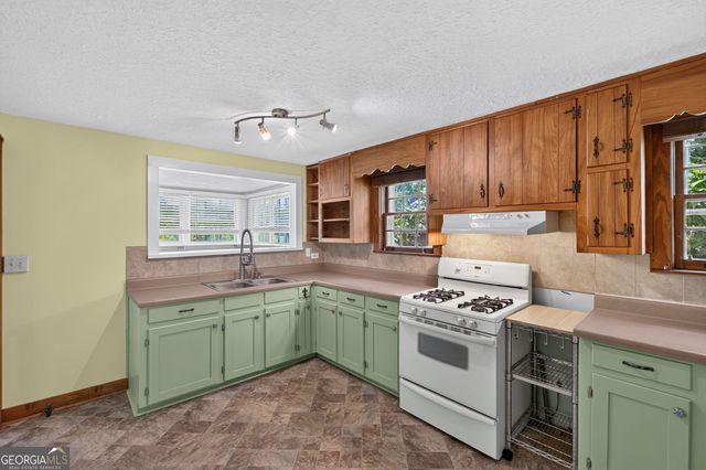 780 North Avenue, Hapeville, GA 30354
