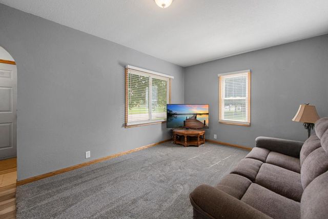 2004 4th Street NW, Faribault, MN 55021