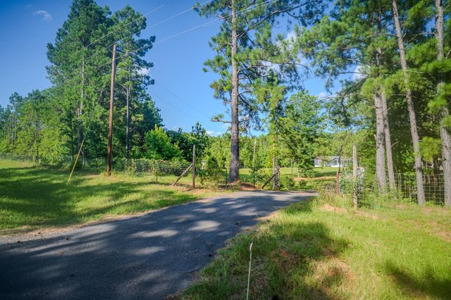 7820 FM 134, Karnack, TX 75661