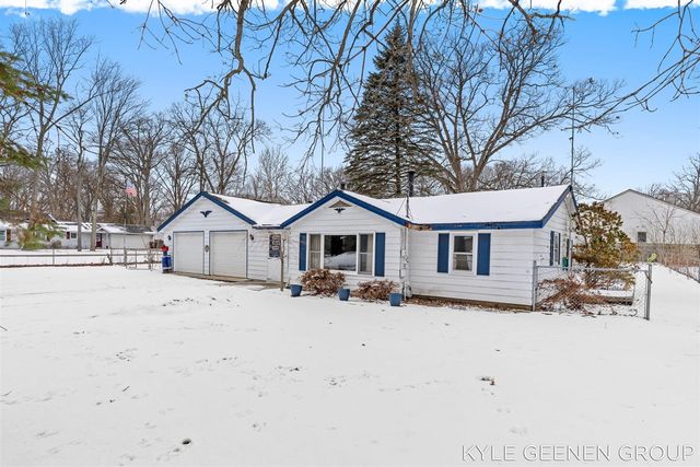 51 Manley Street, Holland, MI 49424