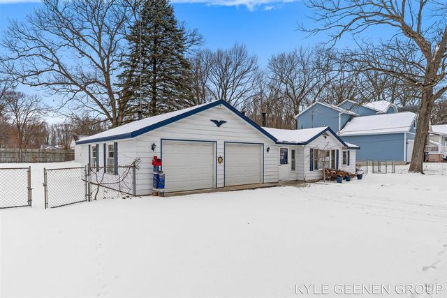 51 Manley Street, Holland, MI 49424