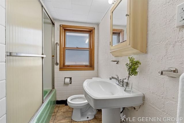 51 Manley Street, Holland, MI 49424