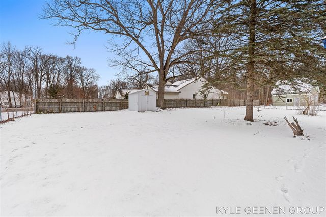 51 Manley Street, Holland, MI 49424