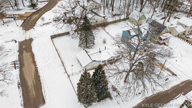 51 Manley Street, Holland, MI 49424