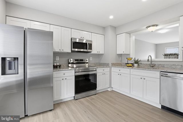 309 MOSEBY CT, Manassas Park, VA 20111