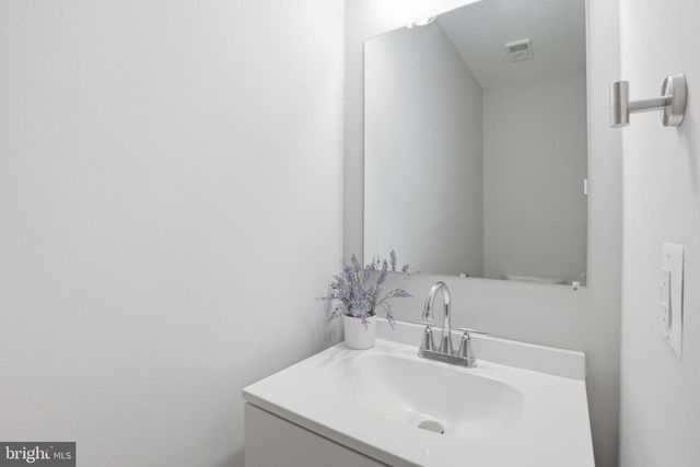 309 MOSEBY CT, Manassas Park, VA 20111