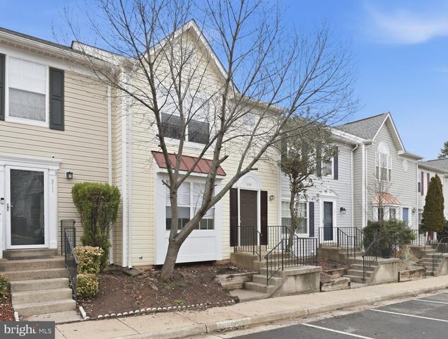 309 MOSEBY CT, Manassas Park, VA 20111