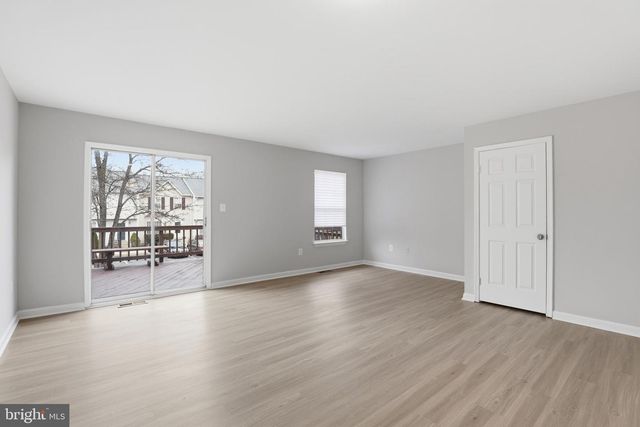 309 MOSEBY CT, Manassas Park, VA 20111