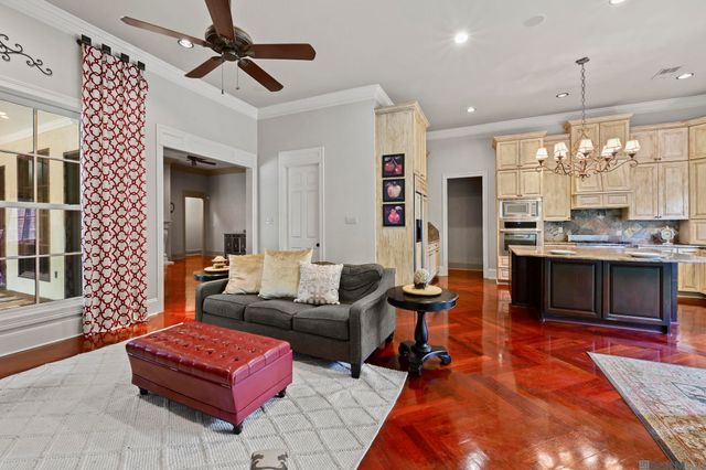 17122 N Lakeway Ave, Baton Rouge, LA 70810