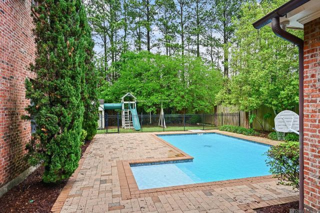 17122 N Lakeway Ave, Baton Rouge, LA 70810