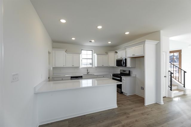 8657 COLLETON WAY, Cordova, TN 38018