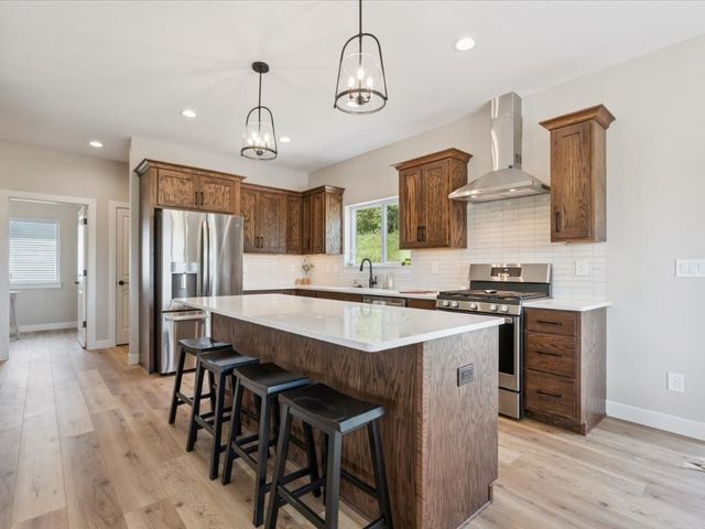 1517 Legend Drive, Tiffin, IA 52340