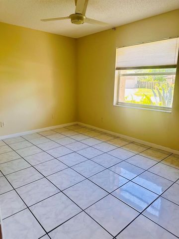 6245 Saxon Boulevard, West Palm Beach, FL 33417
