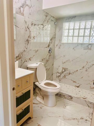 6245 Saxon Boulevard, West Palm Beach, FL 33417