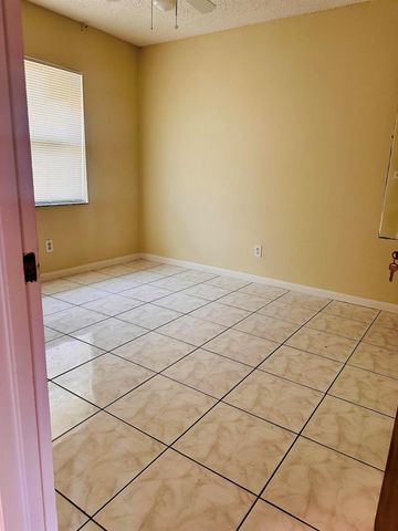 6245 Saxon Boulevard, West Palm Beach, FL 33417
