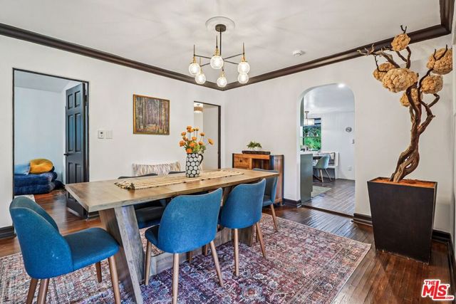 8718 Crescent Drive, Los Angeles, CA 90046