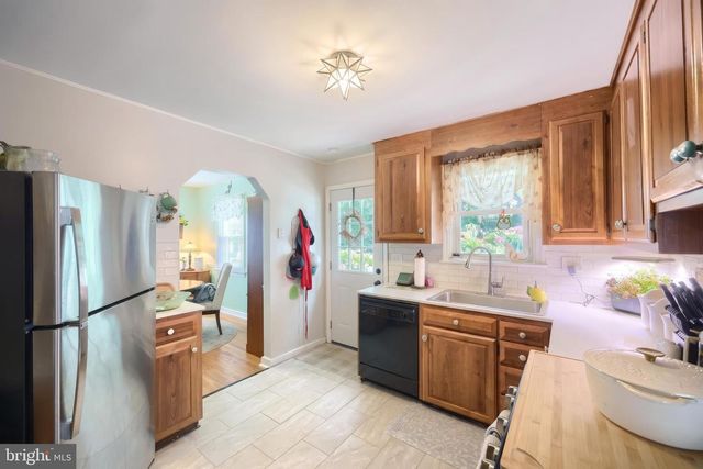 116 GREYSTONE RD, York, PA 17402
