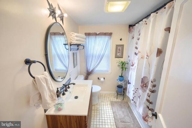 116 GREYSTONE RD, York, PA 17402