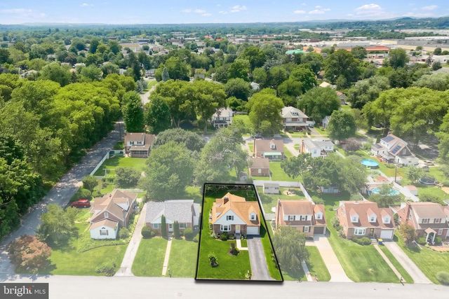 116 GREYSTONE RD, York, PA 17402