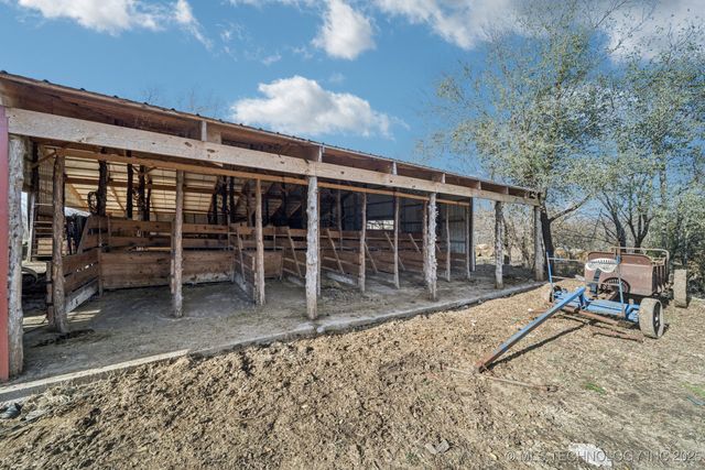 4514 S 4390 Road, Welch, OK 74369