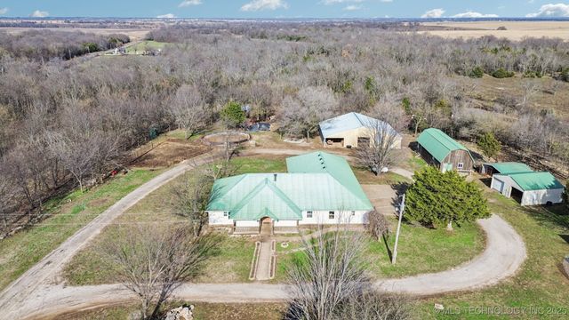 4514 S 4390 Road, Welch, OK 74369