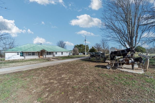 4514 S 4390 Road, Welch, OK 74369