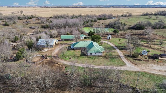 4514 S 4390 Road, Welch, OK 74369
